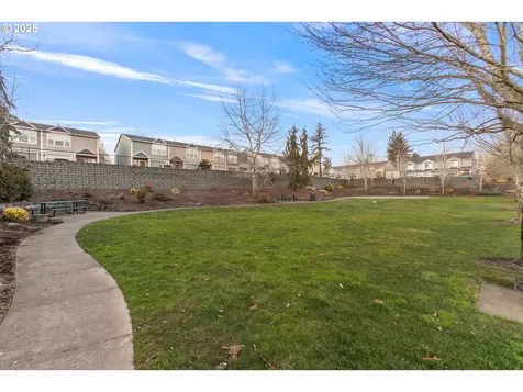 836 NW 1st Avenue Canby OR 97013