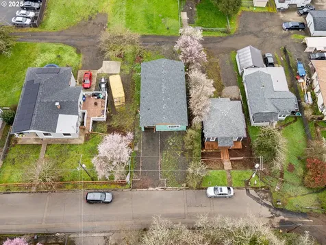 248 SE Pitzer Street Roseburg OR 97470