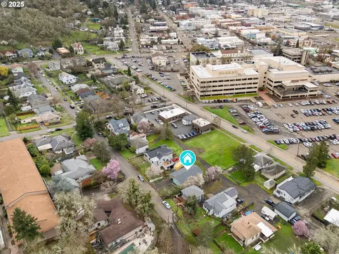 248 SE Pitzer Street Roseburg OR 97470