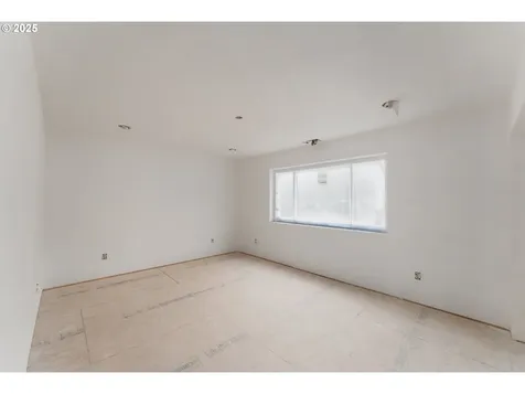 248 SE Pitzer Street Roseburg OR 97470