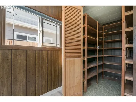 1943 Monterey Lane Eugene OR 97401
