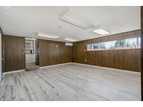 1943 Monterey Lane Eugene OR 97401