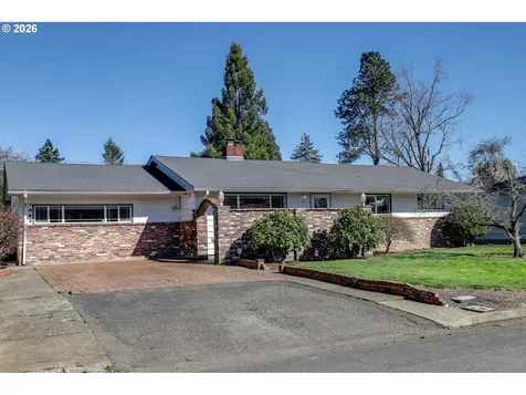 1943 Monterey Lane Eugene OR 97401