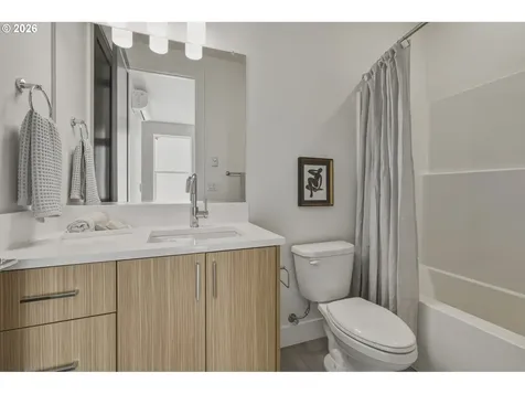 2833 NE 62nd Avenue Portland OR 97213