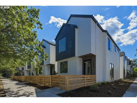 2833 NE 62nd Avenue Portland OR 97213