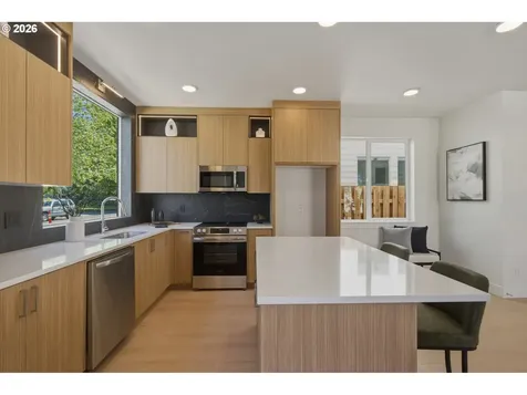 2833 NE 62nd Avenue Portland OR 97213