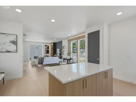 2833 NE 62nd Avenue Portland OR 97213