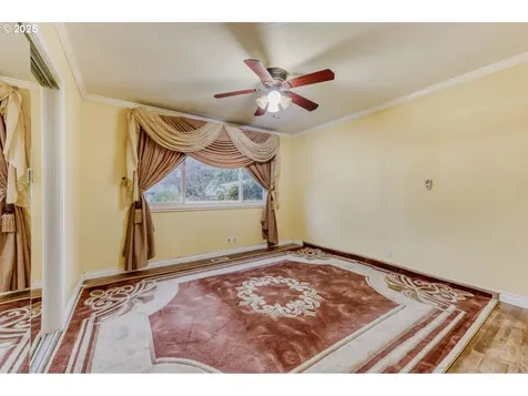 8426 NE Wygant Street Portland OR 97220