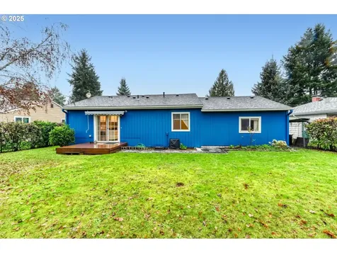 8426 NE Wygant Street Portland OR 97220