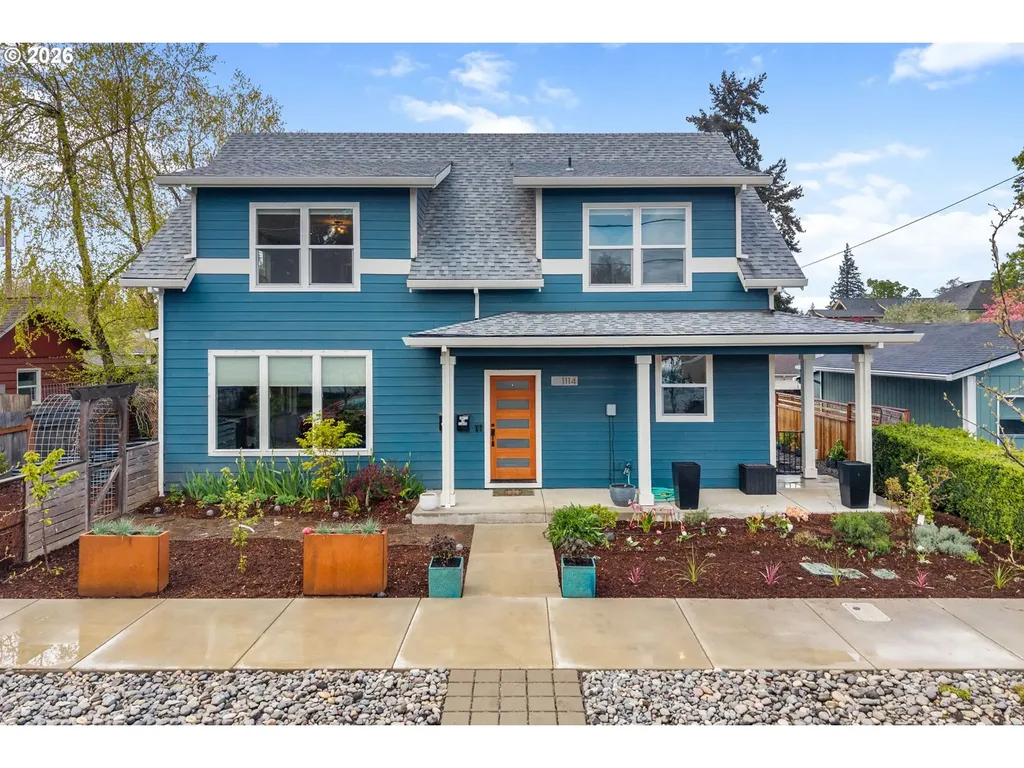 1114 9th Street Hood River OR 97031