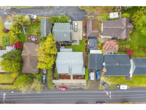 1114 9th Street Hood River OR 97031