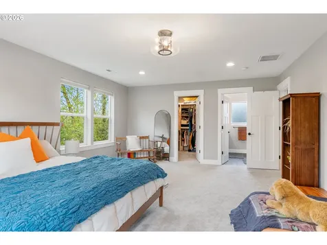 1114 9th Street Hood River OR 97031