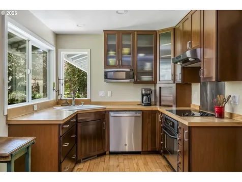 22305 NE Ilafern Lane Dundee OR 97115