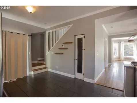 122 Center Street Oregon City OR 97045