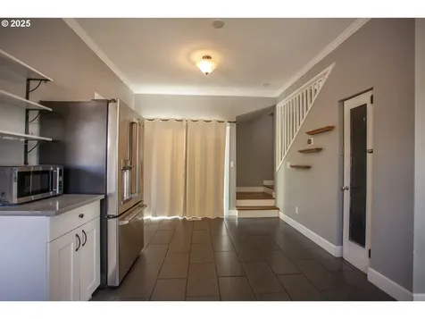 122 Center Street Oregon City OR 97045