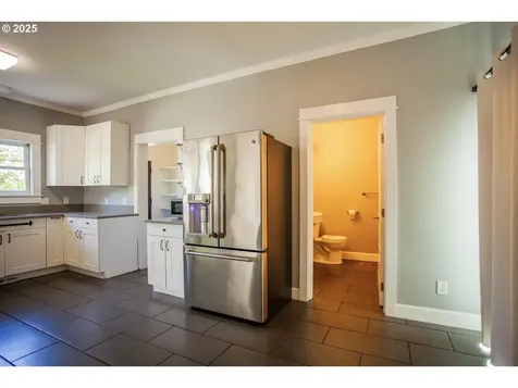 122 Center Street Oregon City OR 97045