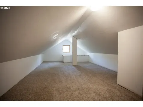 122 Center Street Oregon City OR 97045