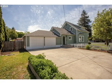 122 Center Street Oregon City OR 97045
