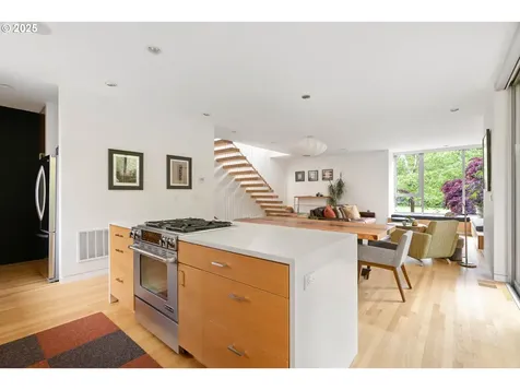 435 N Shaver Street Portland OR 97227