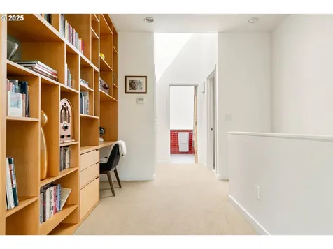 435 N Shaver Street Portland OR 97227