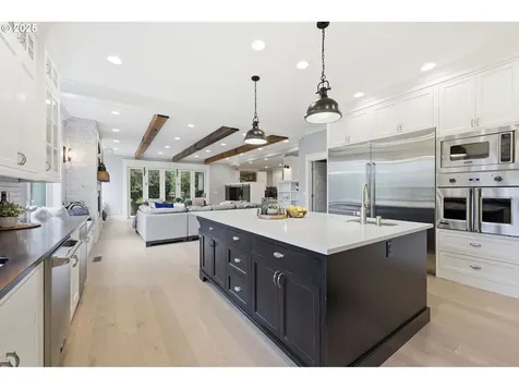 13304 NE 93rd Avenue Vancouver WA 98662