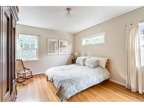 606 SW Evans Street Portland OR 97219