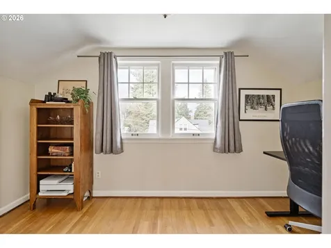 606 SW Evans Street Portland OR 97219