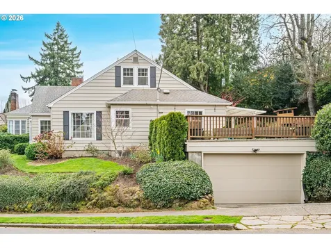 606 SW Evans Street Portland OR 97219