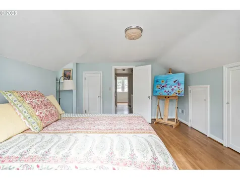 606 SW Evans Street Portland OR 97219