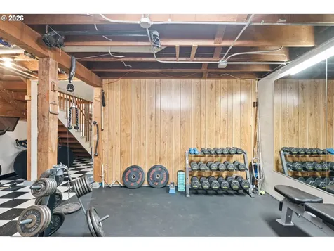 606 SW Evans Street Portland OR 97219