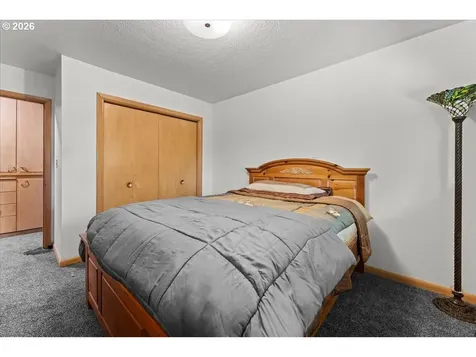 9025 SE 42nd Avenue Milwaukie OR 97222