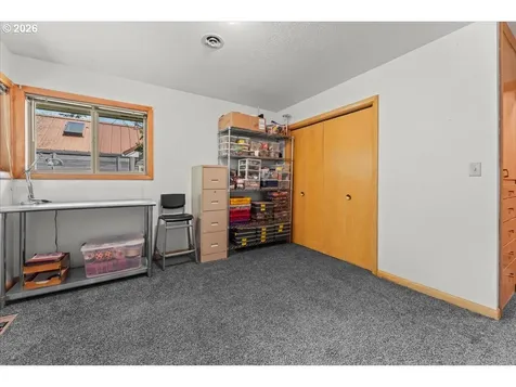 9025 SE 42nd Avenue Milwaukie OR 97222