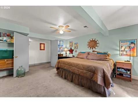 9025 SE 42nd Avenue Milwaukie OR 97222