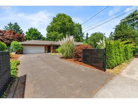 9025 SE 42nd Avenue Milwaukie OR 97222