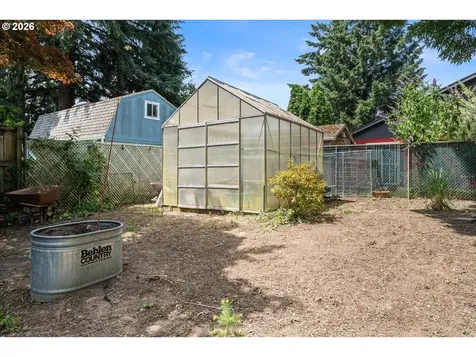 9025 SE 42nd Avenue Milwaukie OR 97222