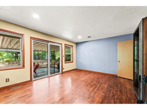 9025 SE 42nd Avenue Milwaukie OR 97222