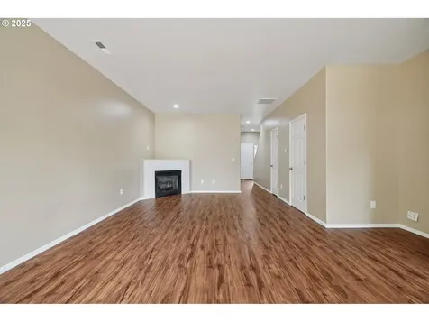 5960 SE 15th Loop Gresham OR 97080