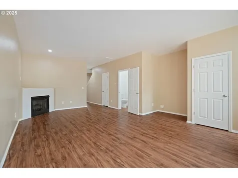 5960 SE 15th Loop Gresham OR 97080