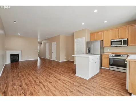 5960 SE 15th Loop Gresham OR 97080