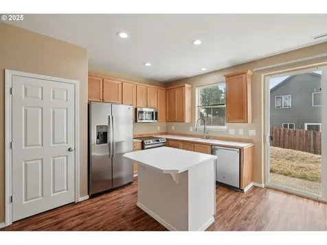 5960 SE 15th Loop Gresham OR 97080
