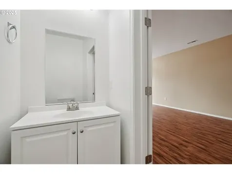 5960 SE 15th Loop Gresham OR 97080