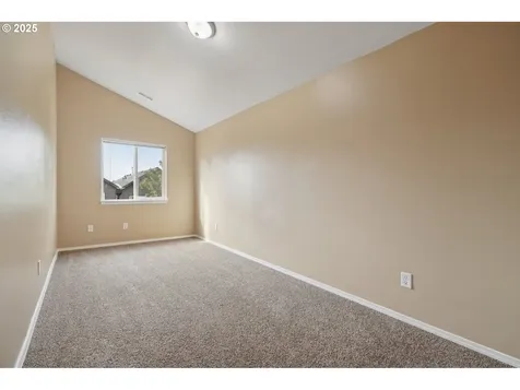 5960 SE 15th Loop Gresham OR 97080