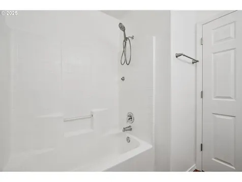5960 SE 15th Loop Gresham OR 97080
