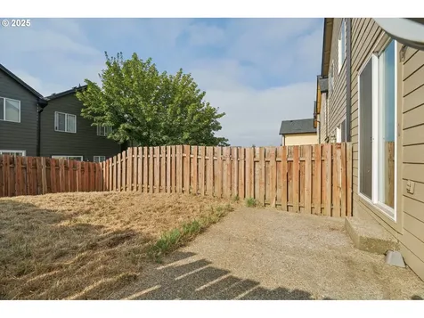 5960 SE 15th Loop Gresham OR 97080