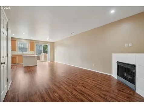 5960 SE 15th Loop Gresham OR 97080