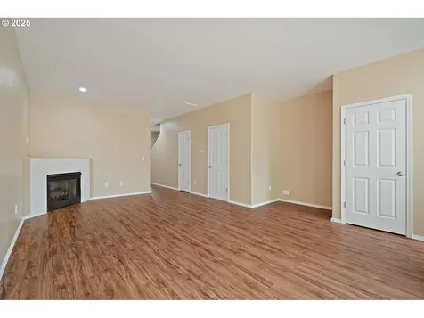 5960 SE 15th Loop Gresham OR 97080