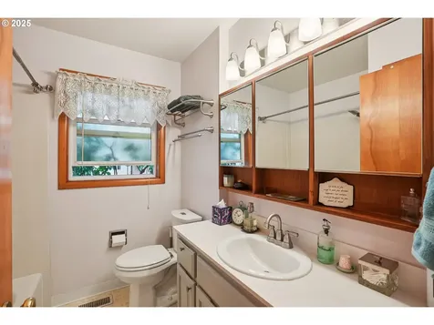 2235 SE 185th Avenue Portland OR 97233