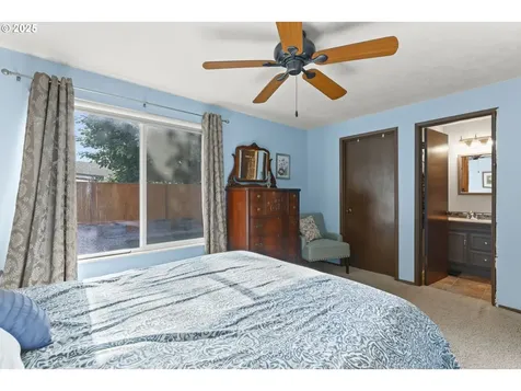 2460 NE Juniper Avenue Gresham OR 97030