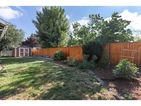 2460 NE Juniper Avenue Gresham OR 97030
