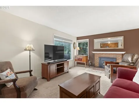 2460 NE Juniper Avenue Gresham OR 97030
